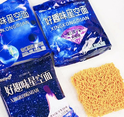 好趣味星空面干脆面方便面點(diǎn)心面休閑食品